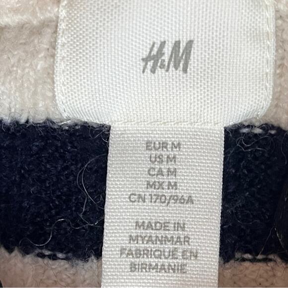 H&M Black and White Striped Crew Neck Sweater - Picture 5 of 9